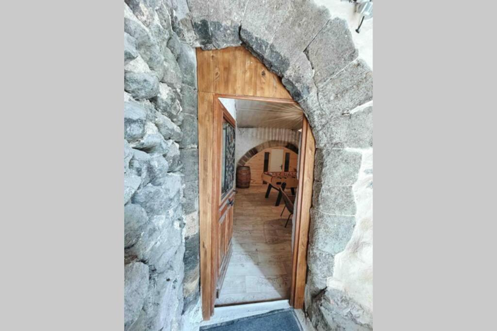 Gite Chez Gabrielle Le Puy-en-Velay Bagian luar foto